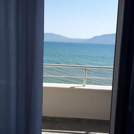 Grace Beachfront *