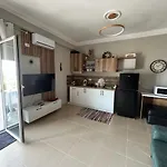 Grace Beachfront Apartment Vlore